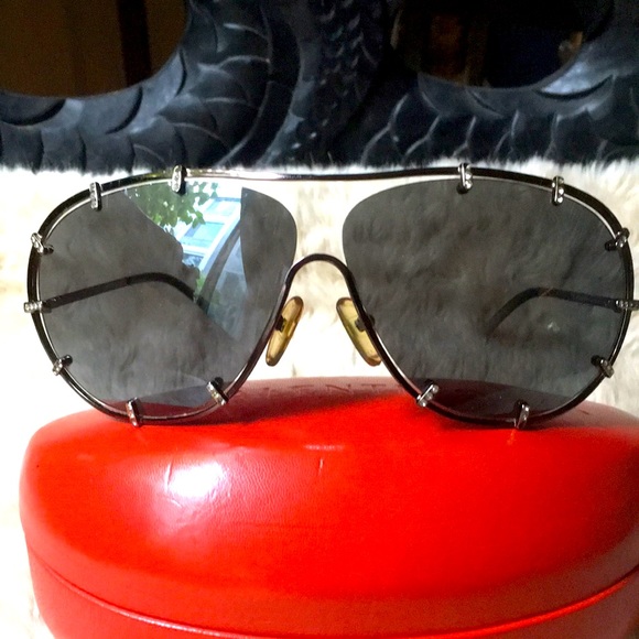 Valentino Accessories - 🇺🇸 Rare Vintage Valentino 5579/S Sunglasses